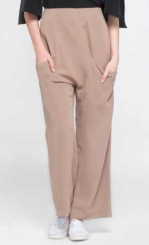 Bagel Pants in Brown