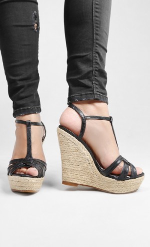 Joy Wedges in Black