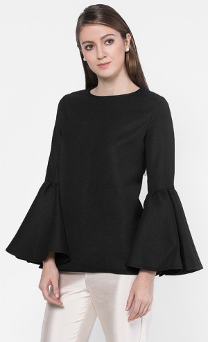 Melba Bell Sleeves Top in Black
