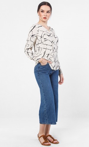 Cracked Heart Zip Top in Peach