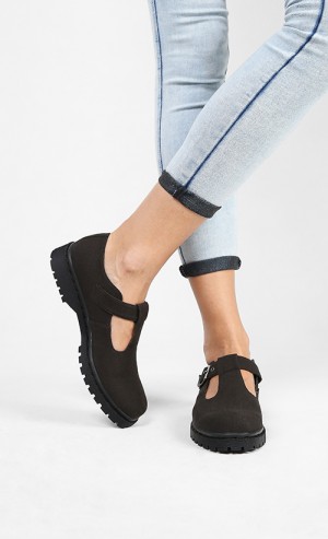 Mary Jane Shoes in Black