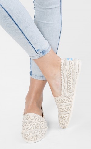 Woman Tribal Printed Alpargata Shoes in Natural