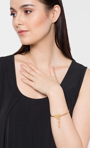 Tria Cuff in Matte Gold