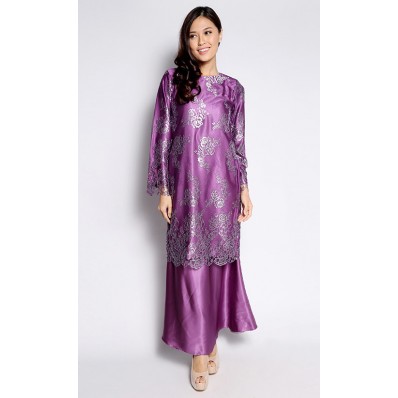 Lace Baju Kurung in Purple