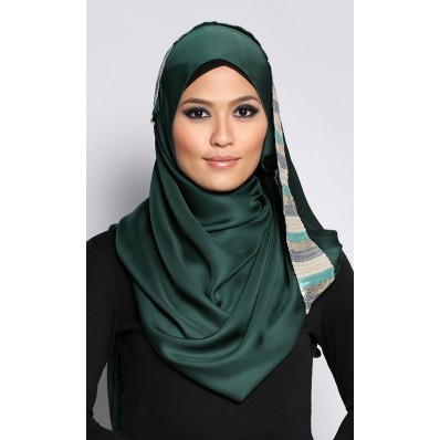 Medina Exclusive Shawl in Emerald Green 