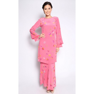 Sakura Flower Kurung in Pink