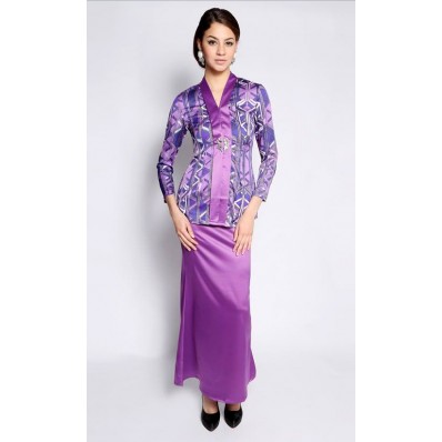 Adriana Kebaya in Purple