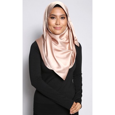 Hajar Silk Shawl in Champagne