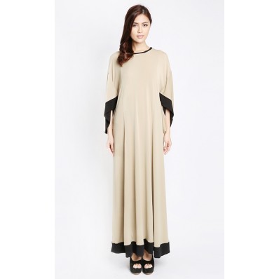 Imaan Batwing Jubah in Brown and Black