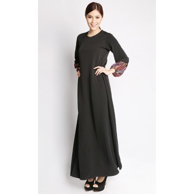 Farhana Jubah in Black and Multi