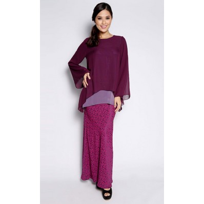 The Allexa Suit in Magenta