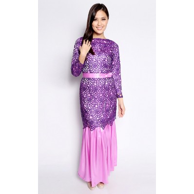 Circle Lace Kurung in Purple
