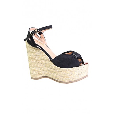 Chi Chi Wedges in Black