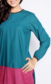 Mekana Top in Peacock Green