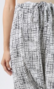 Mikaila Pants in White and Black