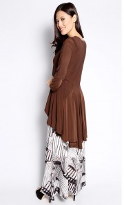 Pants Suit with Flare Pants in Brown