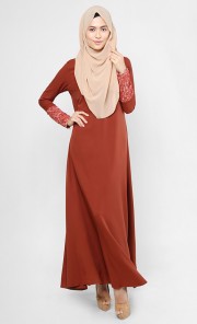 De'Chloe Dress in Cinnamon