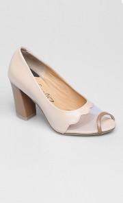 Crna Heels in Cream