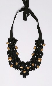 Necklace in Black and Gold