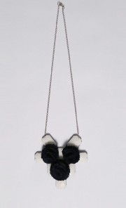 Cala Necklace in White Navy Blue