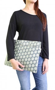 Leaf Jalan-Jalan Folder in Grey