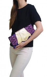 Kay El Batik Print Body Zip Clutch in Pink
