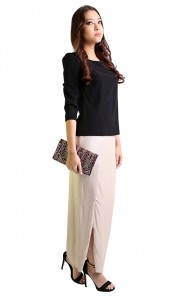 Travel Organizer in Maroon