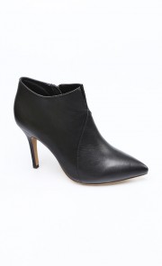 Mika Classic Ankle Boots in Black