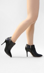 Mika Classic Ankle Boots in Black