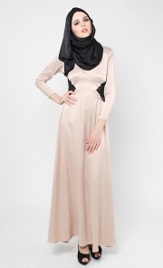 Laura Dress in Mocassin and Black