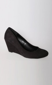 Alpha Wedges in Black