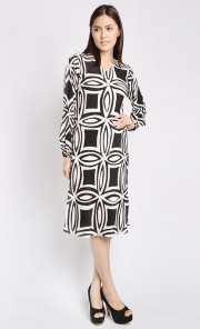 Geometric Full Dress in Black and White