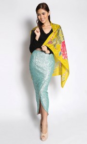 Square Scarf in Green Apple