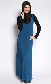 Sleeveless Inner Dress in Teal