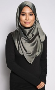 Hajar Silk Shawl in Army Green