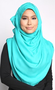 Voila Maxi Scarf in Spectra Green