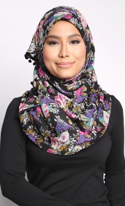 Voila Scarf in Wared