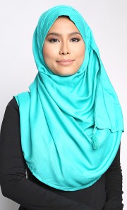Chic Scarf in Viscose Spectra Green