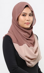 Tanjung Duo Tone Shawl in Toffee