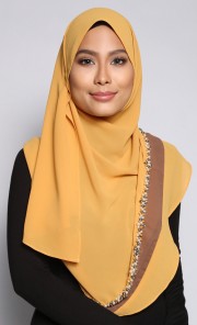 Shasmeen Delia Halfmoon Shawl in Mustard