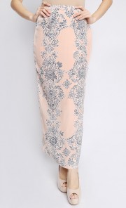 Anggerik Skirt in Peach and Ice