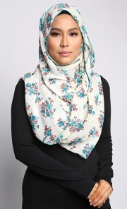 Rumaisa Shawl in Green