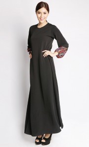 Farhana Jubah in Black and Multi