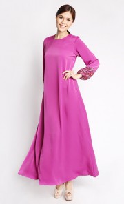 Farhana Jubah in Fuchsia