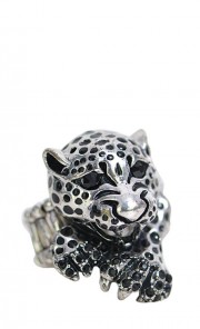 Leopard Ring in Black