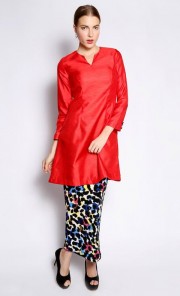 Spain Kurung Pahang in Red