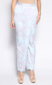 Printed Oishi Pants in Purple