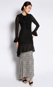 Dahlia Kurung in Black