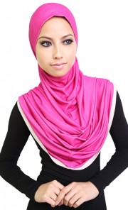 Helena Hoodie Hijab in Fuchsia