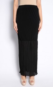 Diyan Skirt in Black